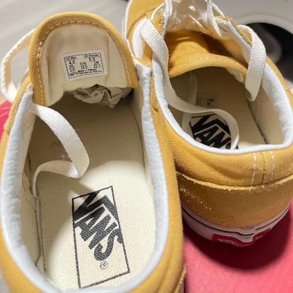 Old Skool Vans 💛 - Picture 4 of 5